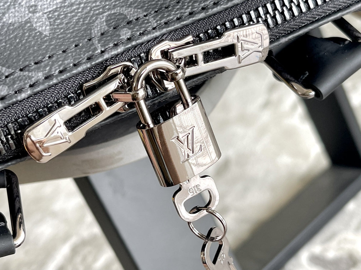 Louis Vuitton Keepall 45 Bandouliere Monogram Eclipse Bag
