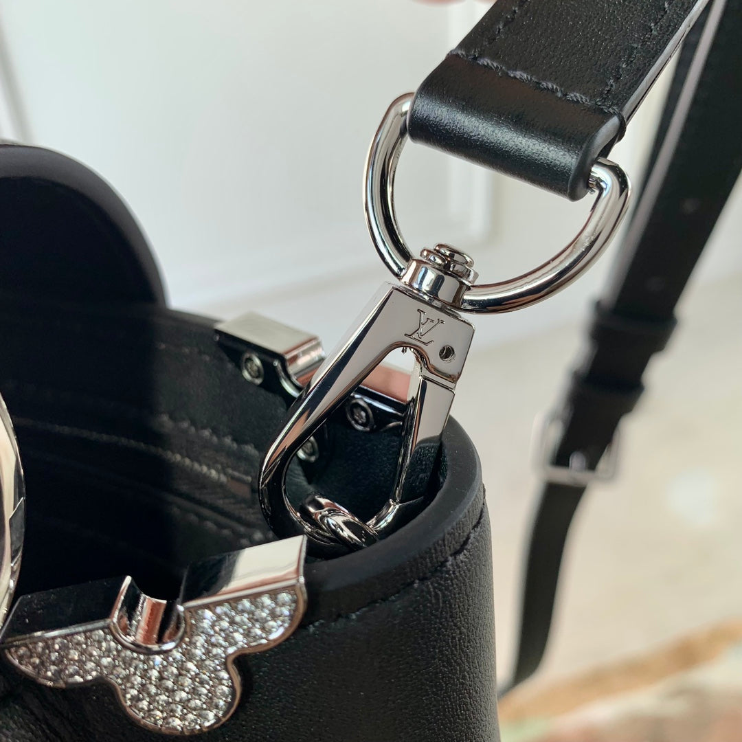 Louis Vuitton Capucines MM 31 Black Taurillon Silver Hardware Bag