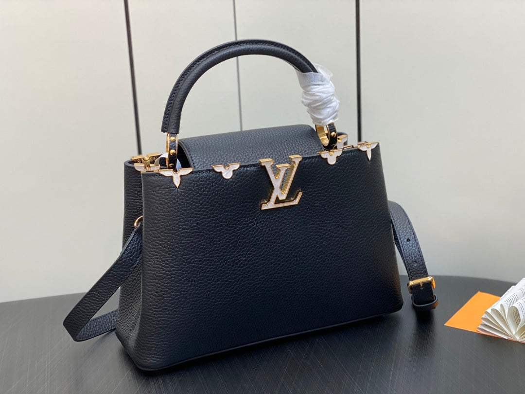 Louis Vuitton Capucines MM 31 Black Taurillon Gold Hardware Bag