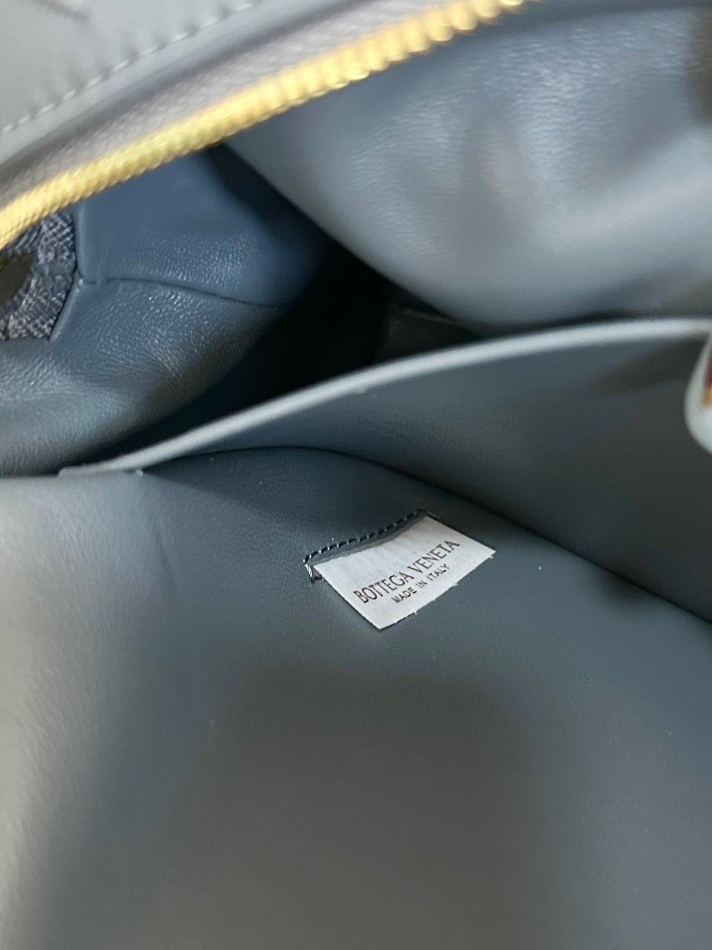 Bottega Veneta Bv Loop Small 23cm Grey Calfskin Bag