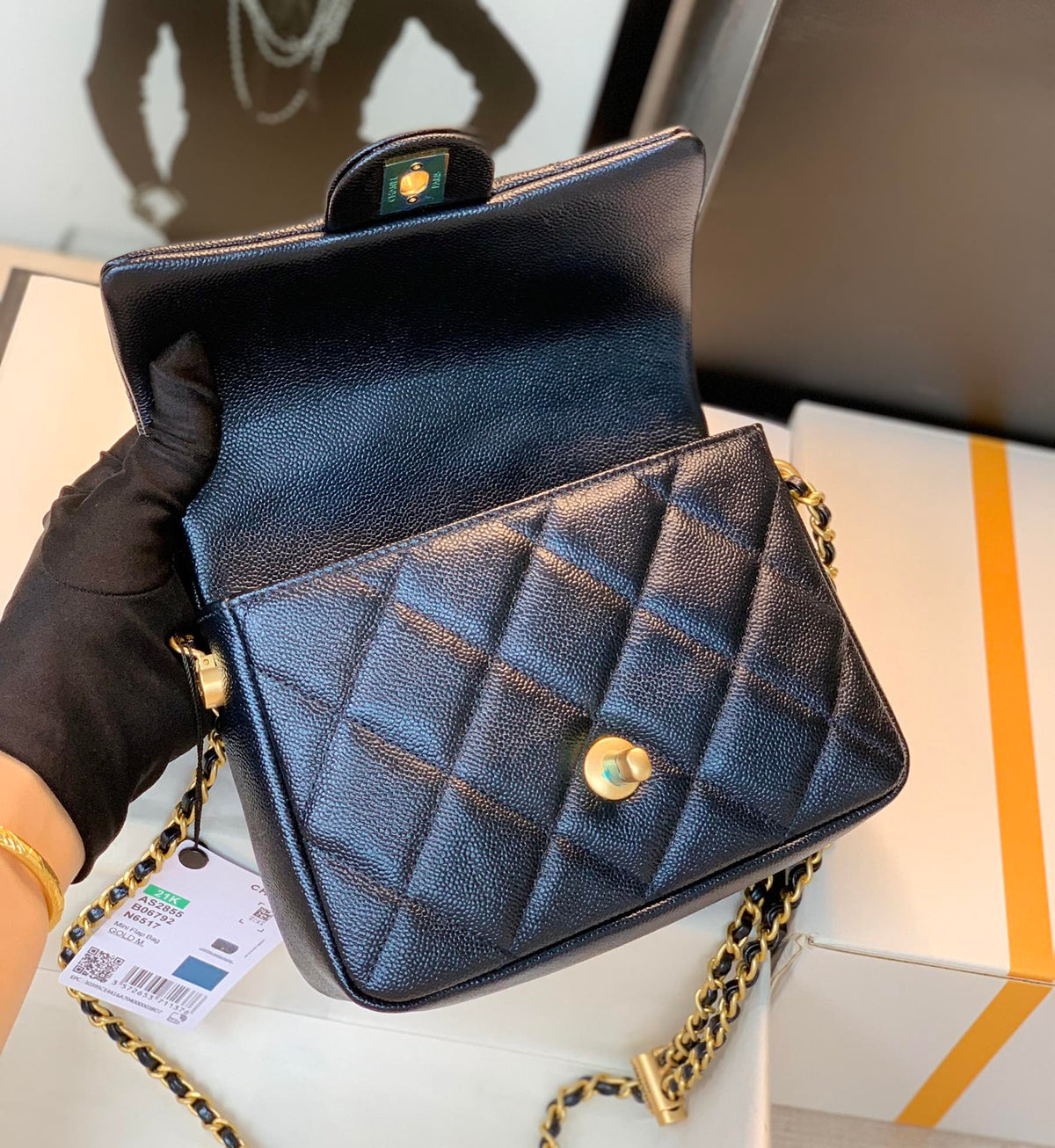 Chanel 25S Classic Flap 19 cm in Black Caviar Leather with Gold Hardware Bag