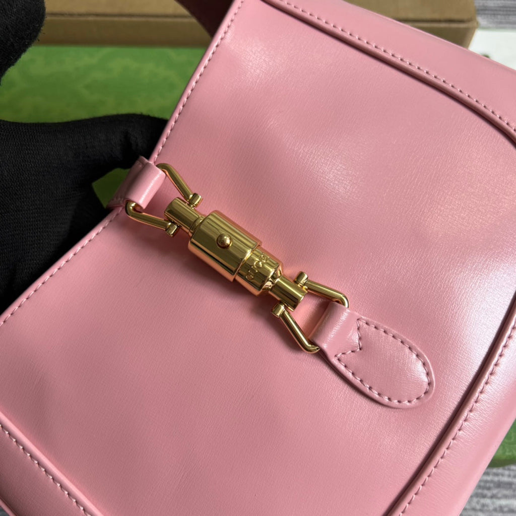 Gucci Jackie Small 28 Shoulder Bag in Pink Pastel Calfskin