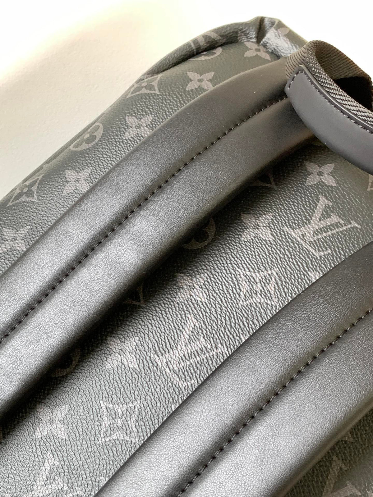 Louis Vuitton Discovery PM Backpack 40 in Black Monogram Eclipse Canvas and Calfskin