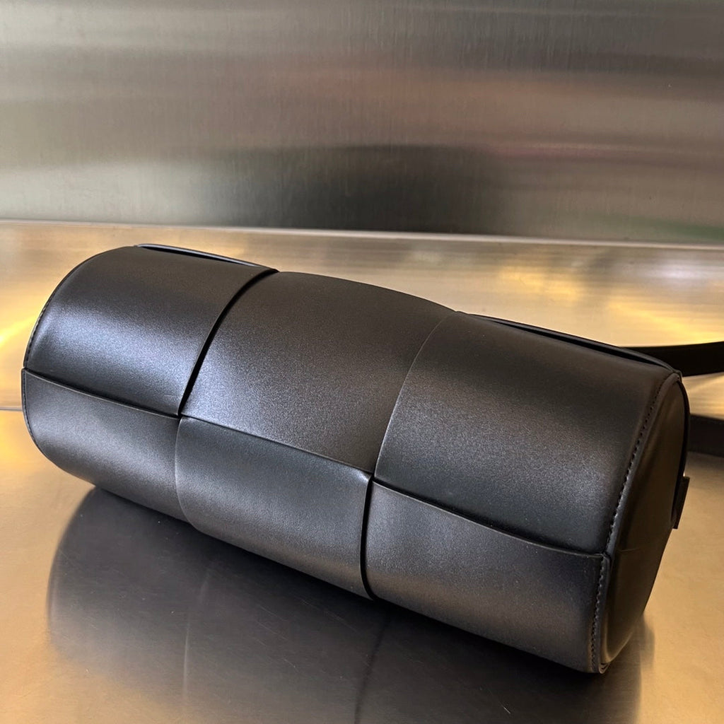 Bottega Veneta Cylinder Cassette 30 in Black Calfskin Bag