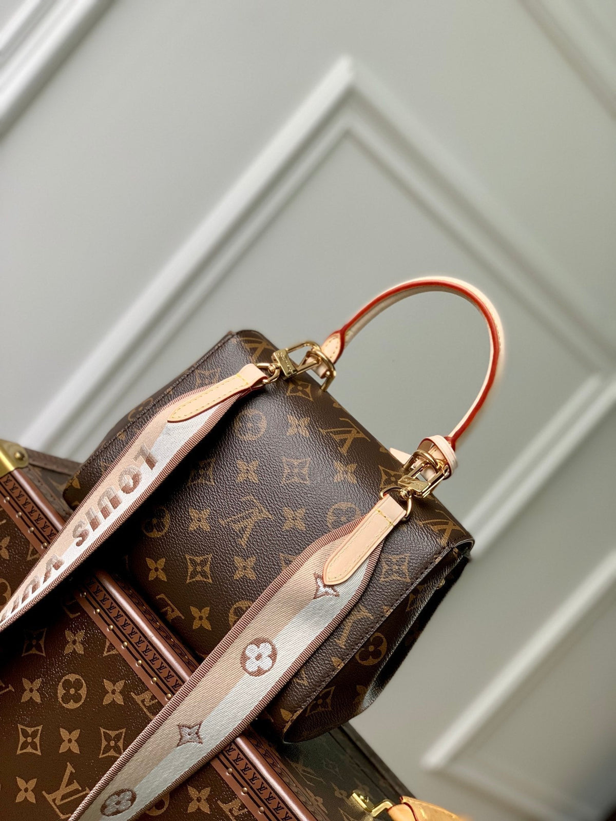 Louis Vuitton Cluny Mini 20 in Brown Monogram Canvas Bag