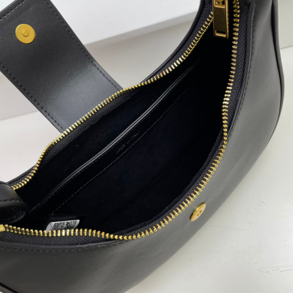 Celine 23 Calfskin Bag Black