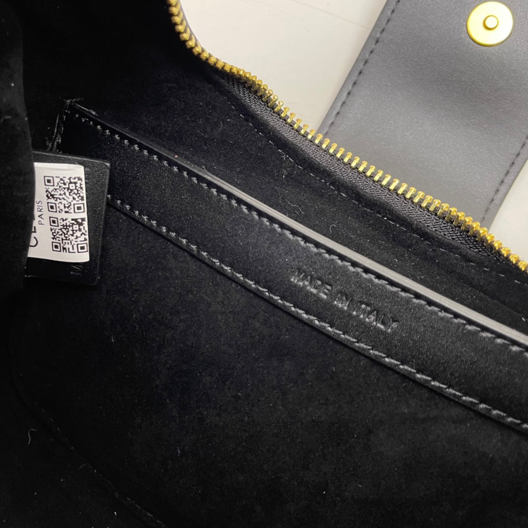 Celine 23 Calfskin Bag Black