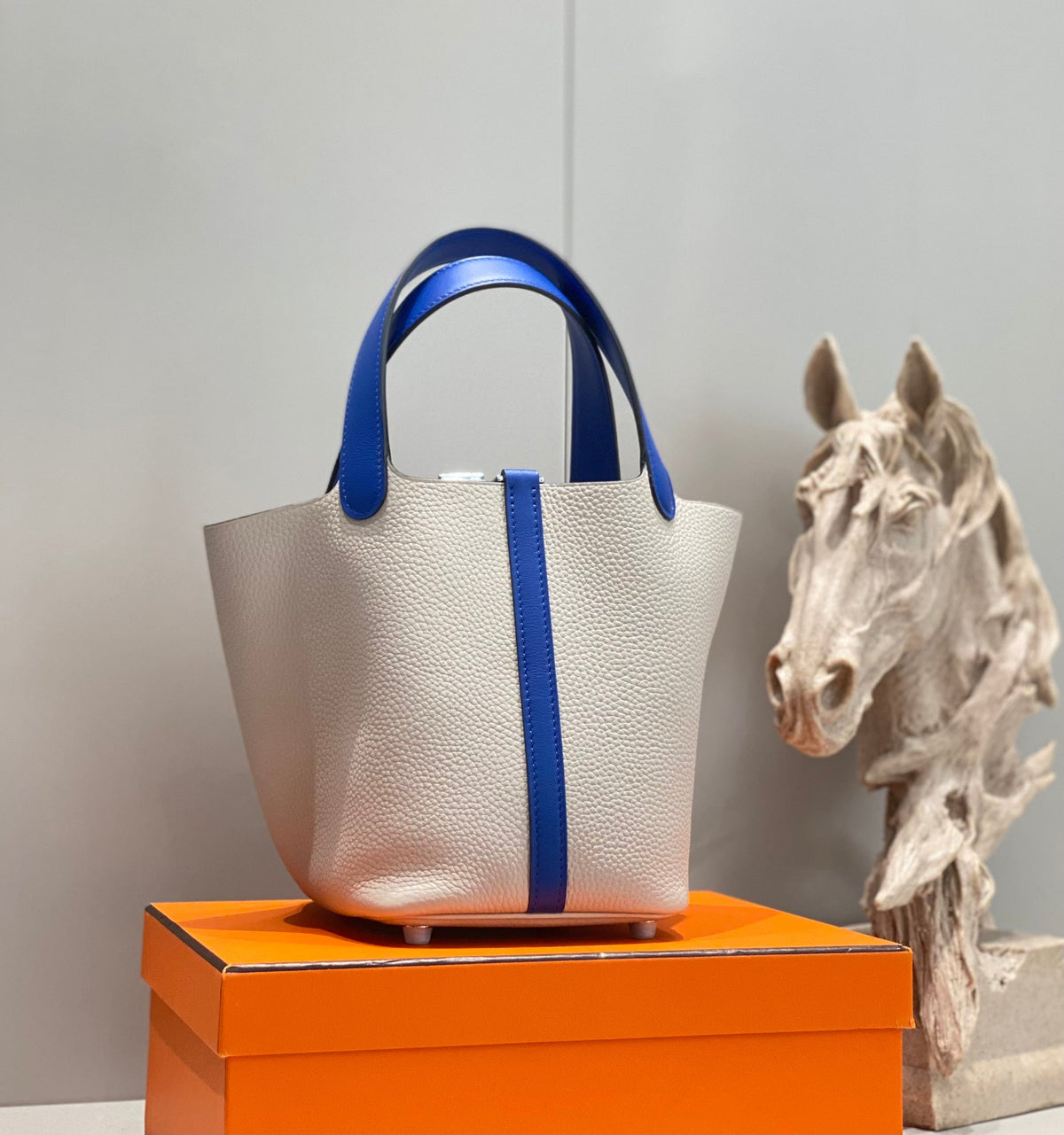 Hermes 25S Picotin Lock 18 in Pearl Gray and Electric Blue Calfskin Silver Hardware Bag