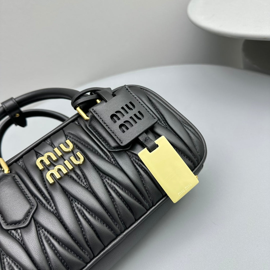 Arcadie 23 Bag in Black Lambskin