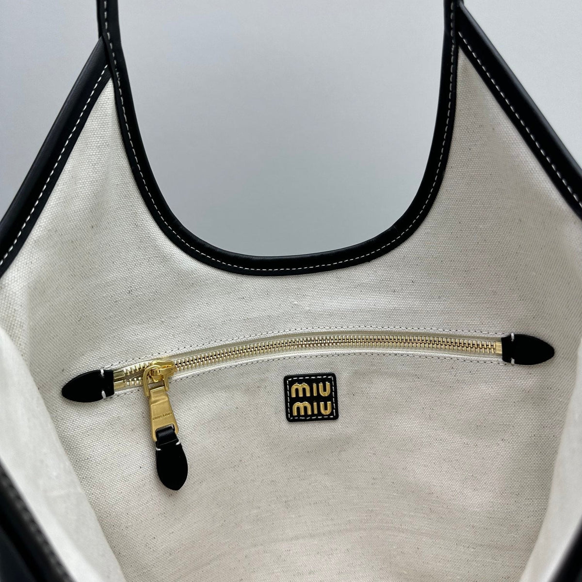 Hobo 40 Tote in Black Calfskin