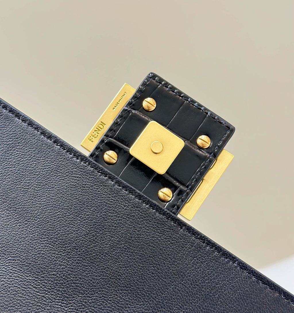 Baguette 27 in Black Crocodile Pattern Glossy Calfskin Gold Hardware