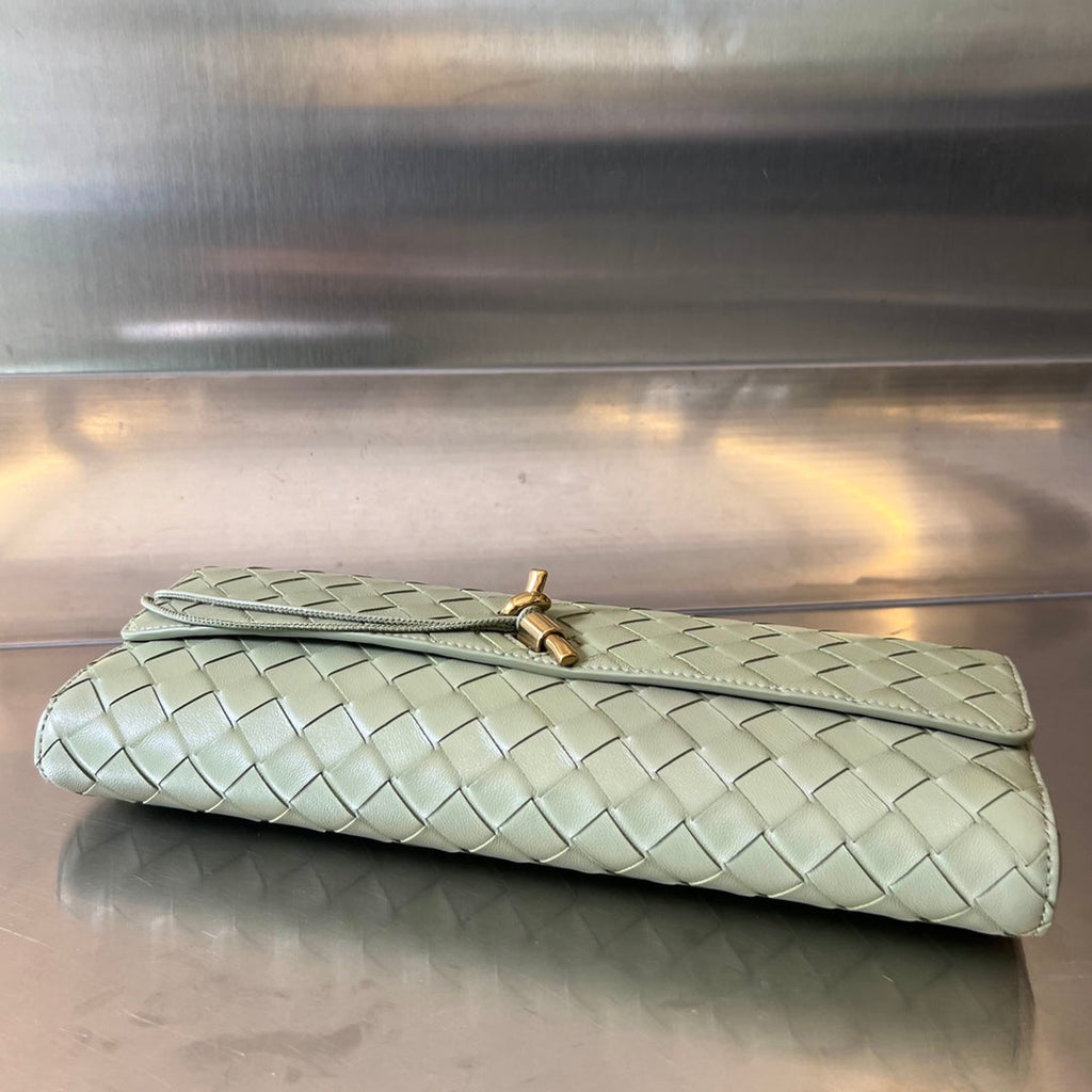Bottega Veneta Long Clutch Andiamo with Handle 31cm Light Green Calfskin Ghw