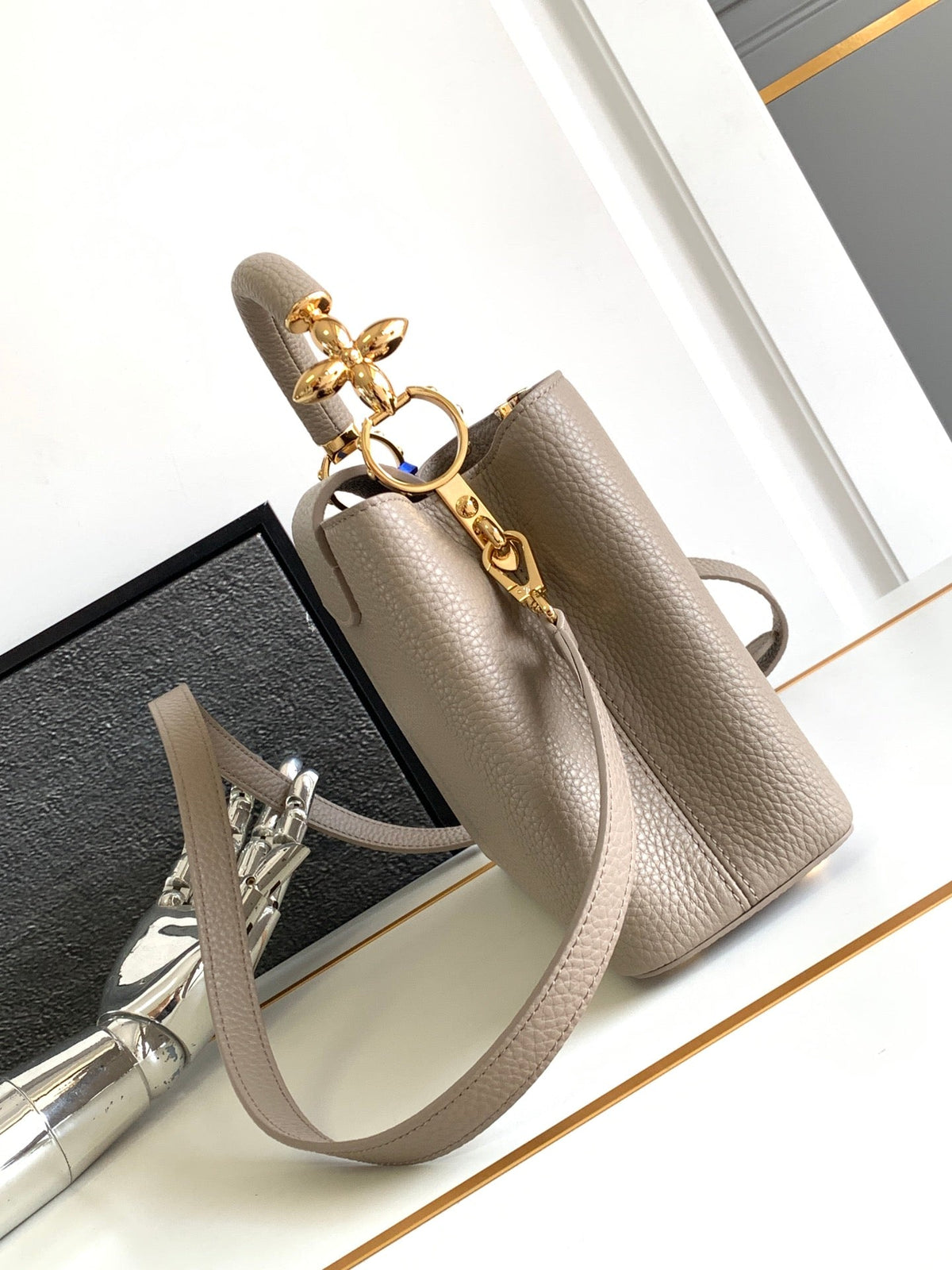Louis Vuitton Capucines BB 27 in Khaki Brown Taurillon Gold Hardware Bag