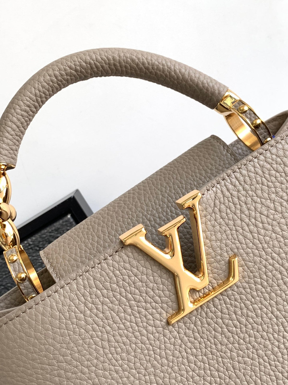 Louis Vuitton Capucines BB 27 in Khaki Brown Taurillon Gold Hardware Bag