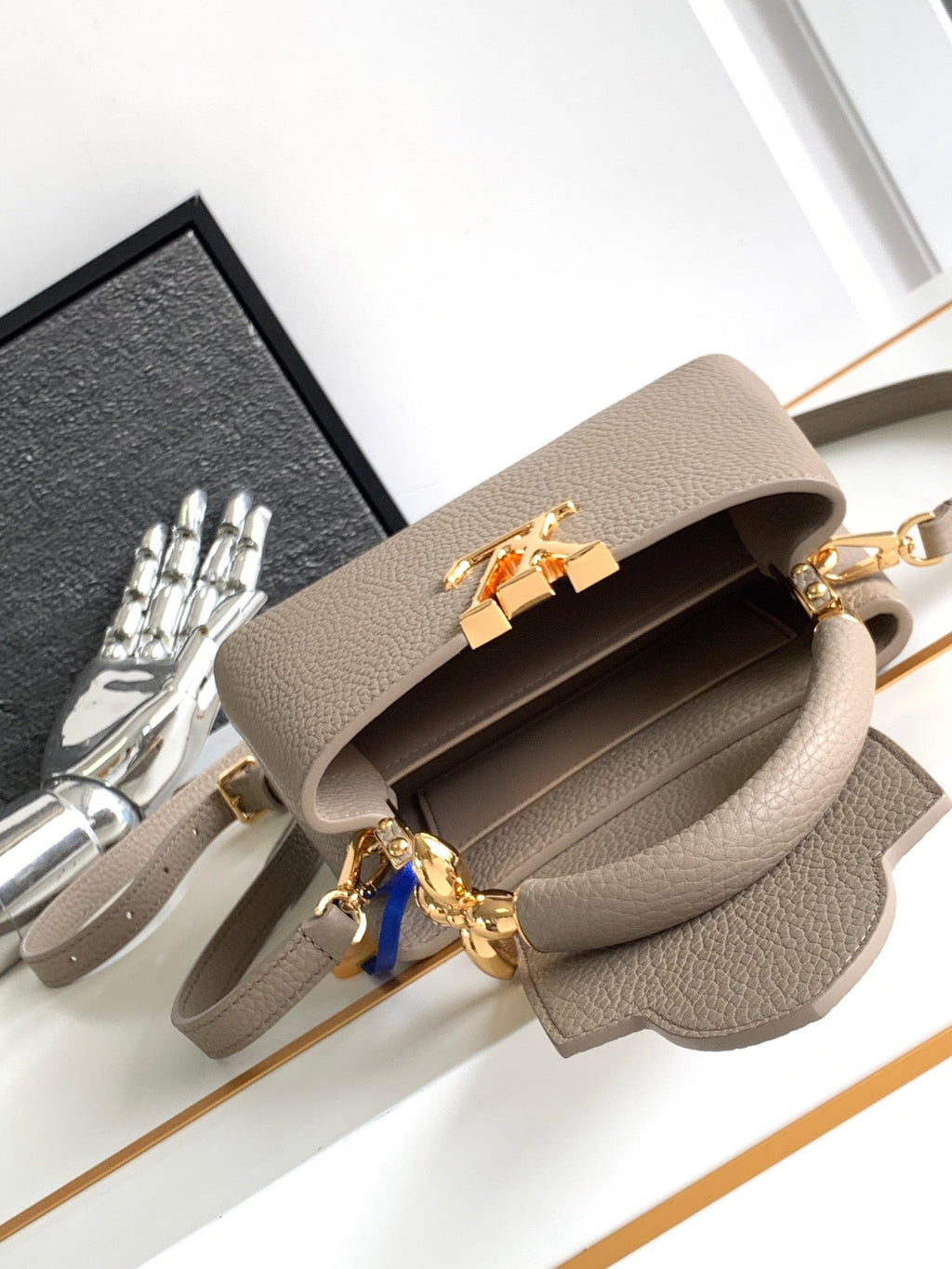 Louis Vuitton Capucines Mini 21 in Khaki Brown Taurillon Gold Hardware Bag