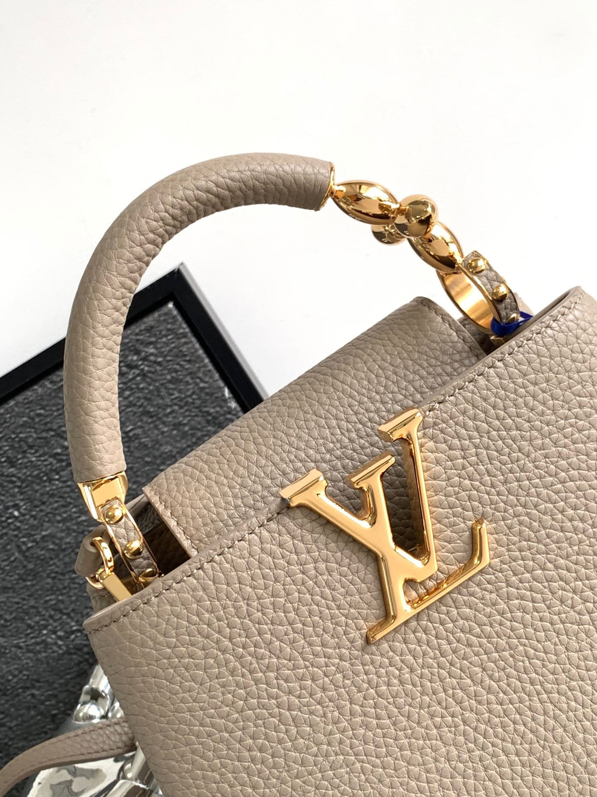 Louis Vuitton Capucines Mini 21 in Khaki Brown Taurillon Gold Hardware Bag