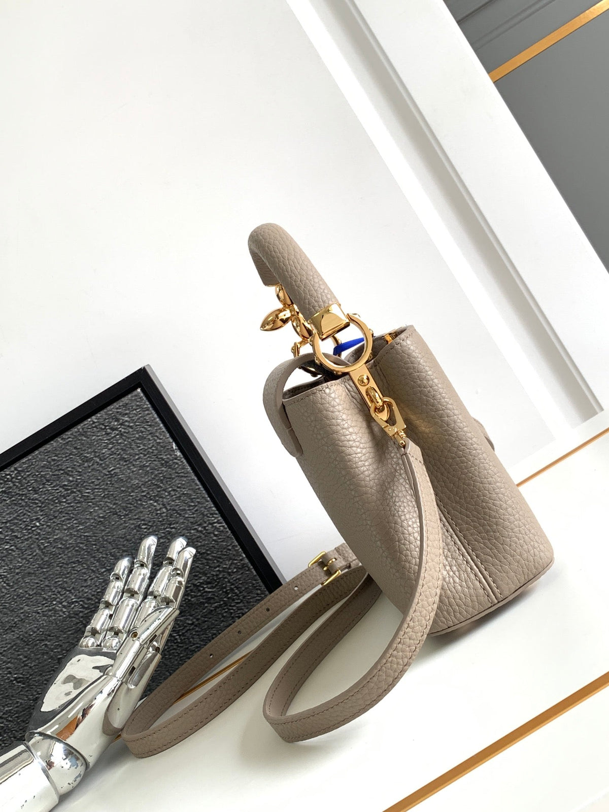 Louis Vuitton Capucines Mini 21 in Khaki Brown Taurillon Gold Hardware Bag