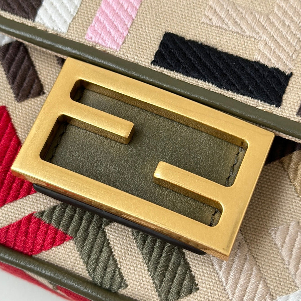 Baguette Canvas 19 Bag with Multicolour Ff Embroidery Gold Hardware
