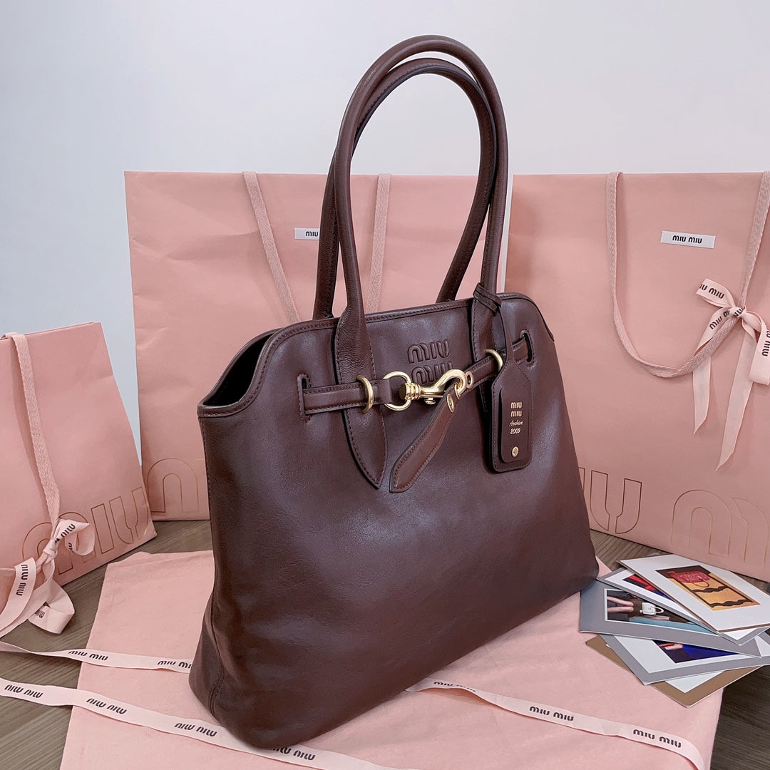Aventure Nappa Bag 40 in Chestnut Lambskin Gold Hardware