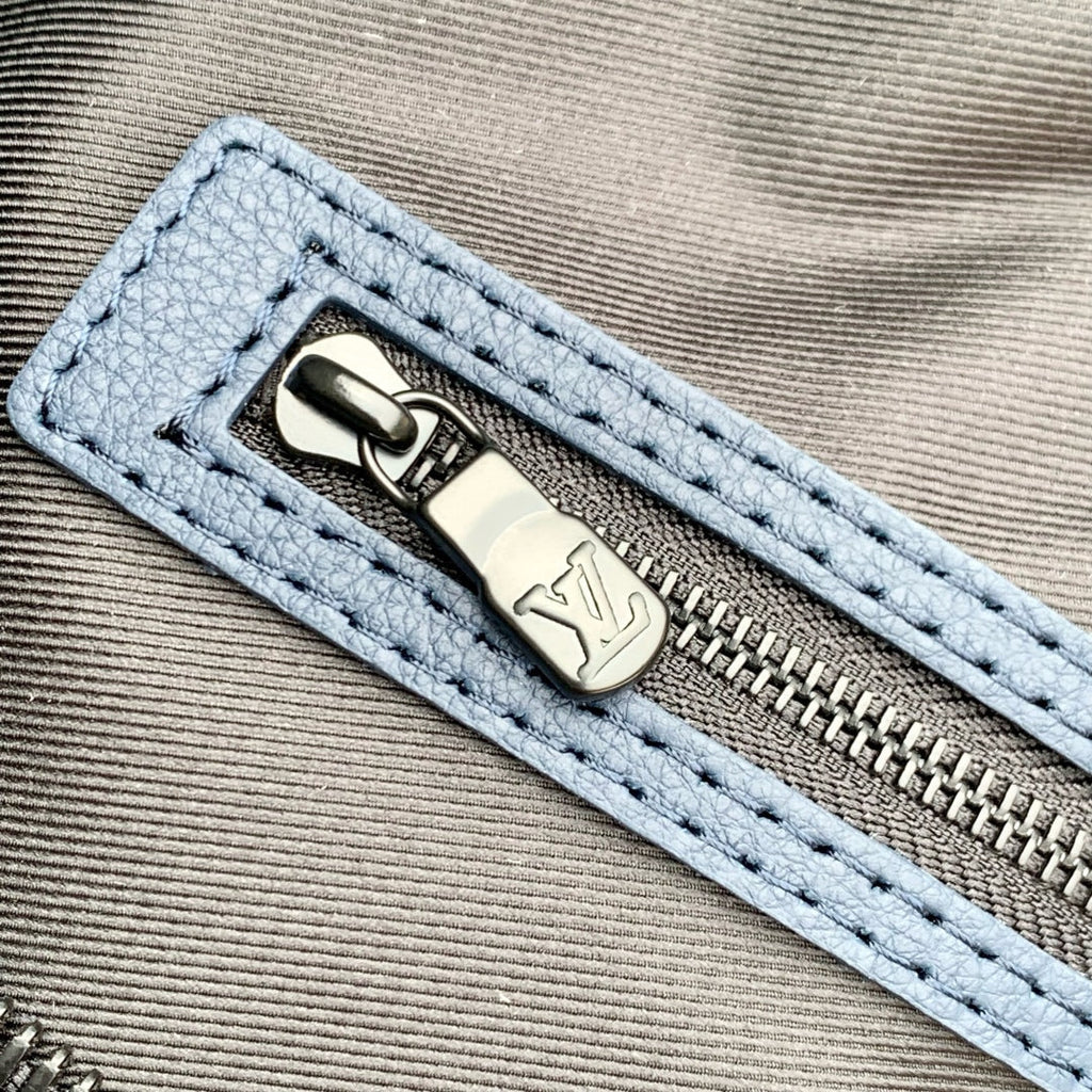 Louis Vuitton Keepall Bandoulière 50 in Dark Blue Monogram Shadow Embossed Calfskin Bag