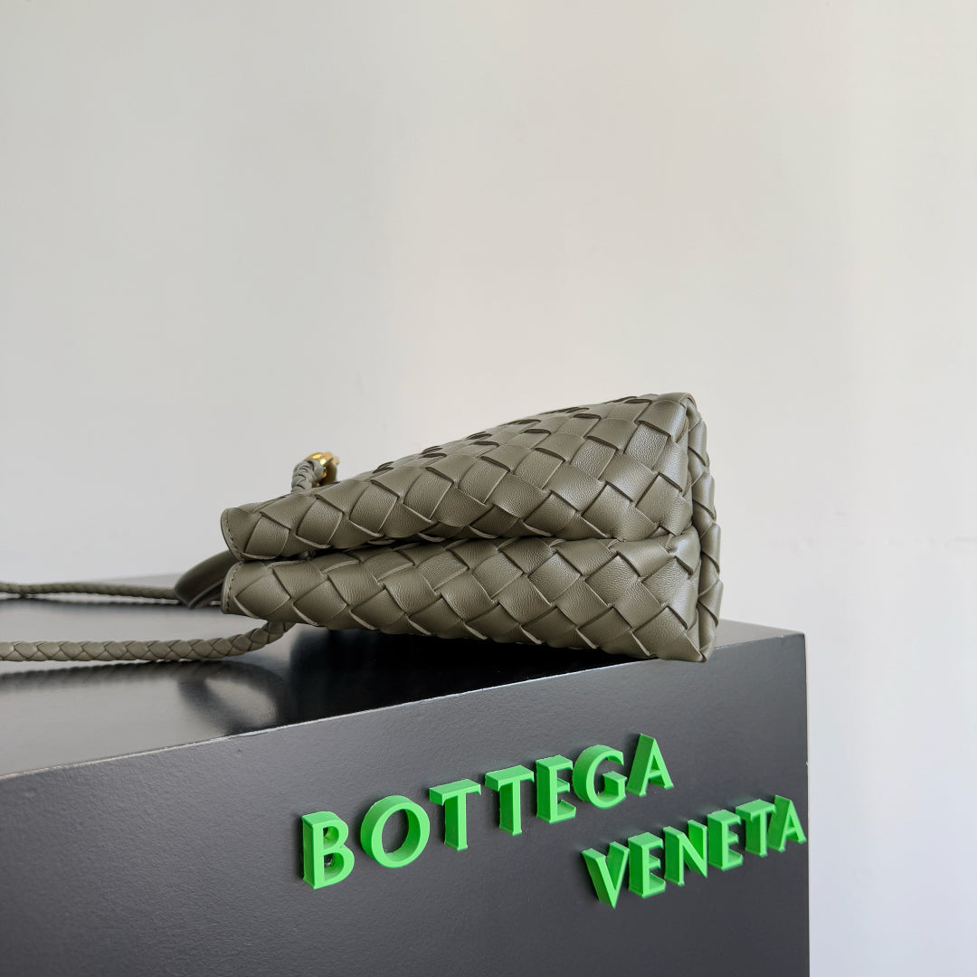 Bottega Veneta 25S Andiamo 25 in Olive Green Calfskin Gold Hardware Bag
