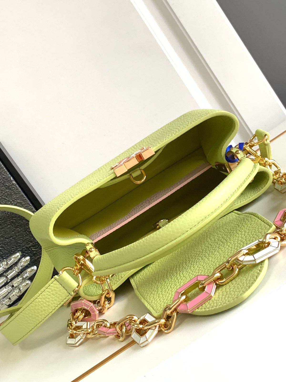 Louis Vuitton Capucines BB 27 in Pear Green Taurillon Gold Hardware Bag