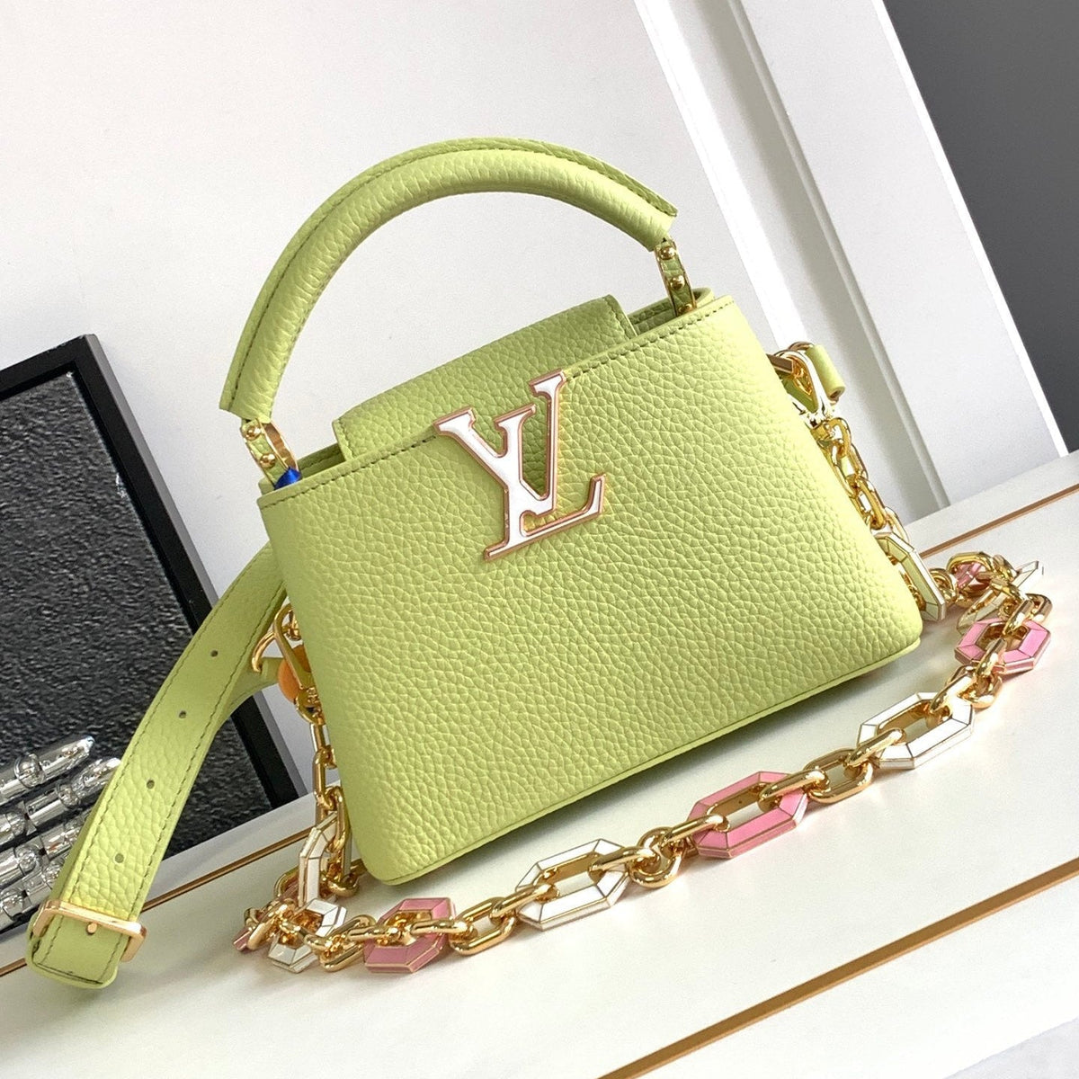 Louis Vuitton Capucines Mini 21 in Pear Green Taurillon Gold Hardware Bag