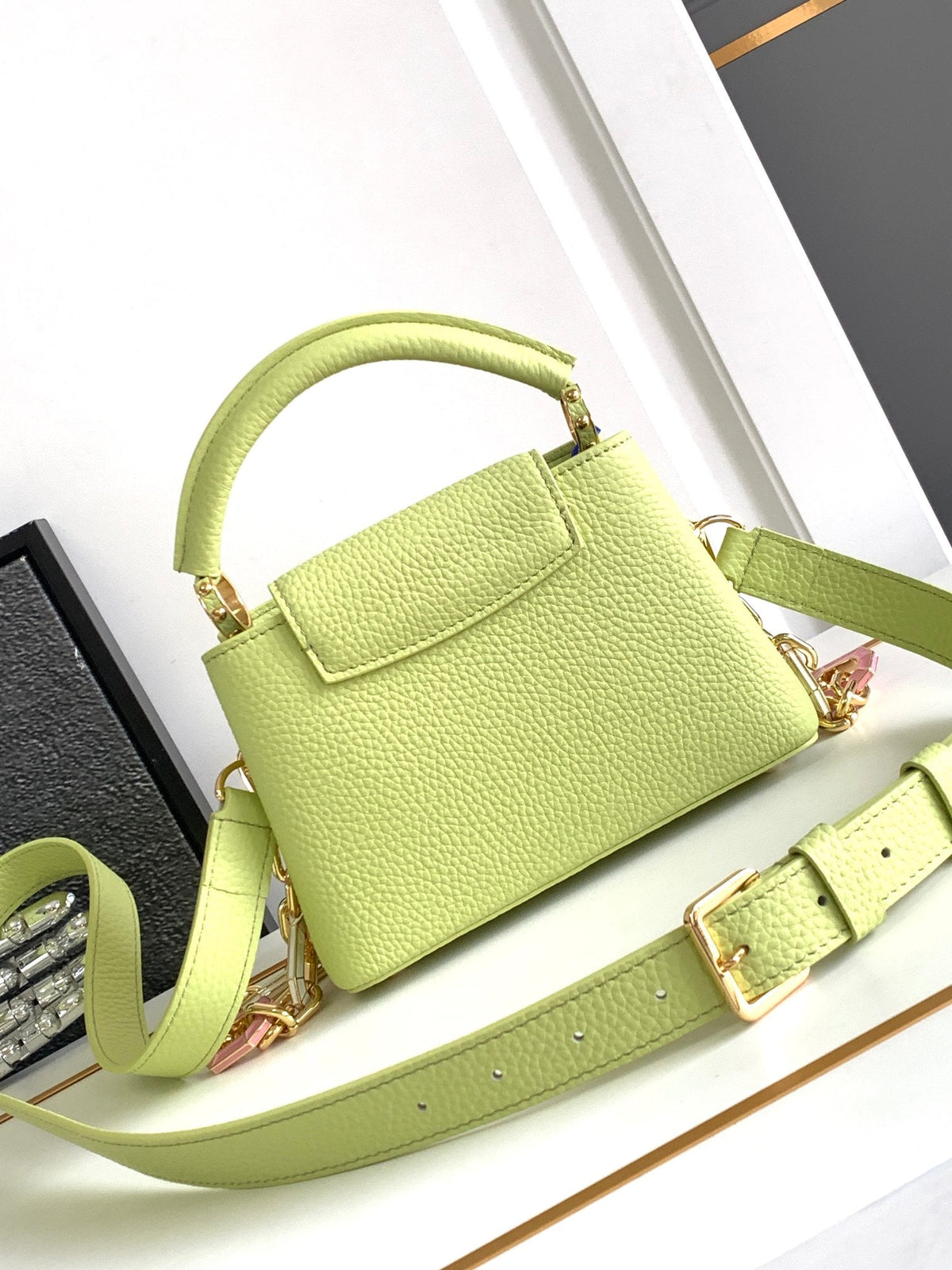 Louis Vuitton Capucines Mini 21 in Pear Green Taurillon Gold Hardware Bag