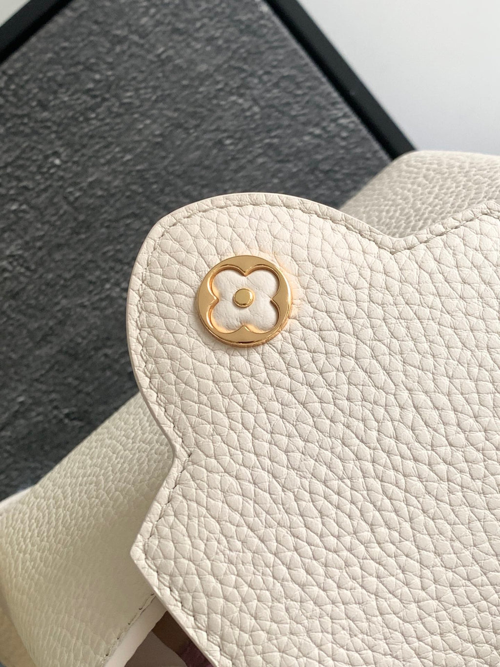Louis Vuitton Capucines Mini 21 in Pearl White Taurillon Gold Hardware Bag