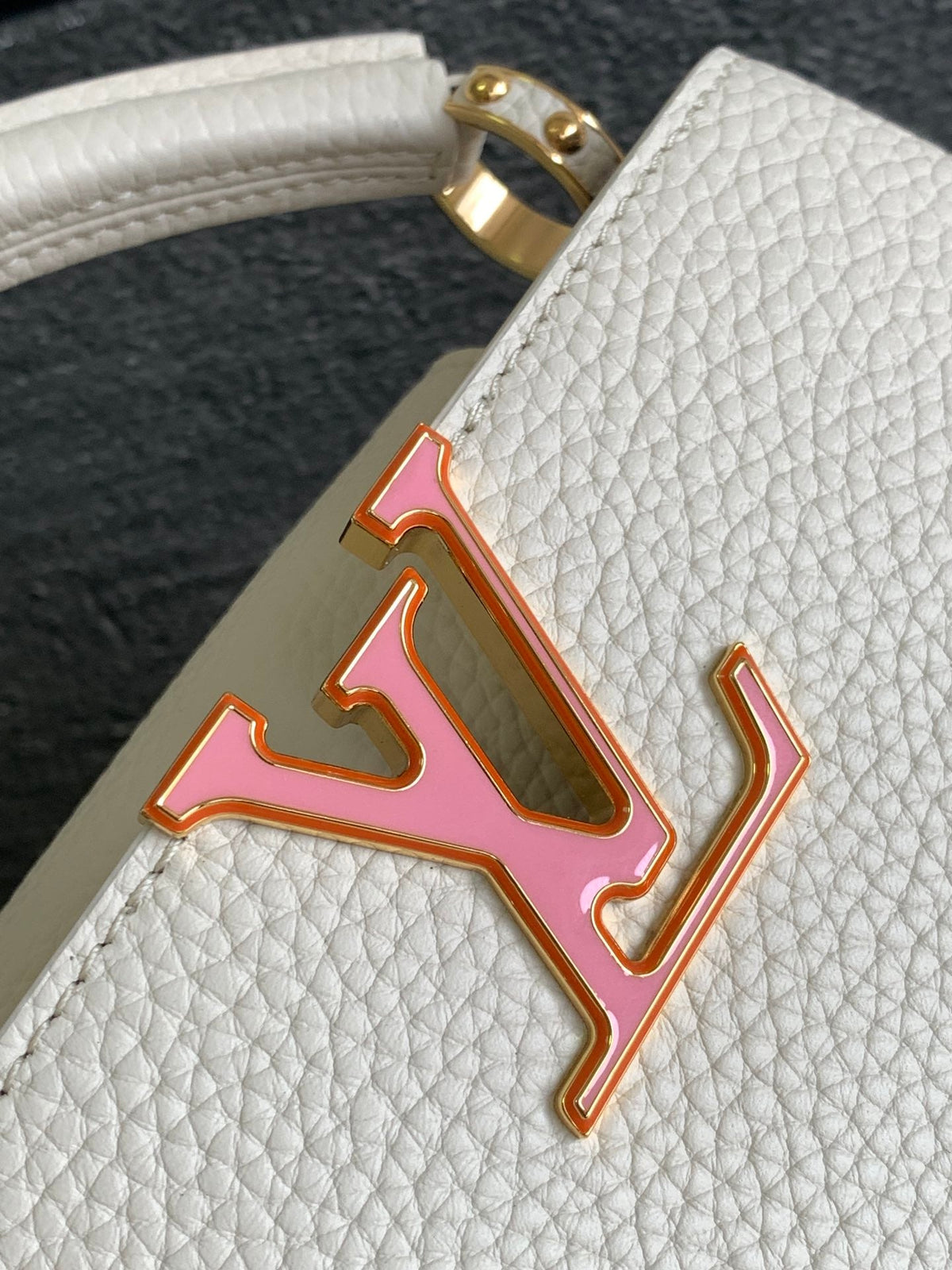 Louis Vuitton Capucines Mini 21 in Pearl White Taurillon Gold Hardware Bag