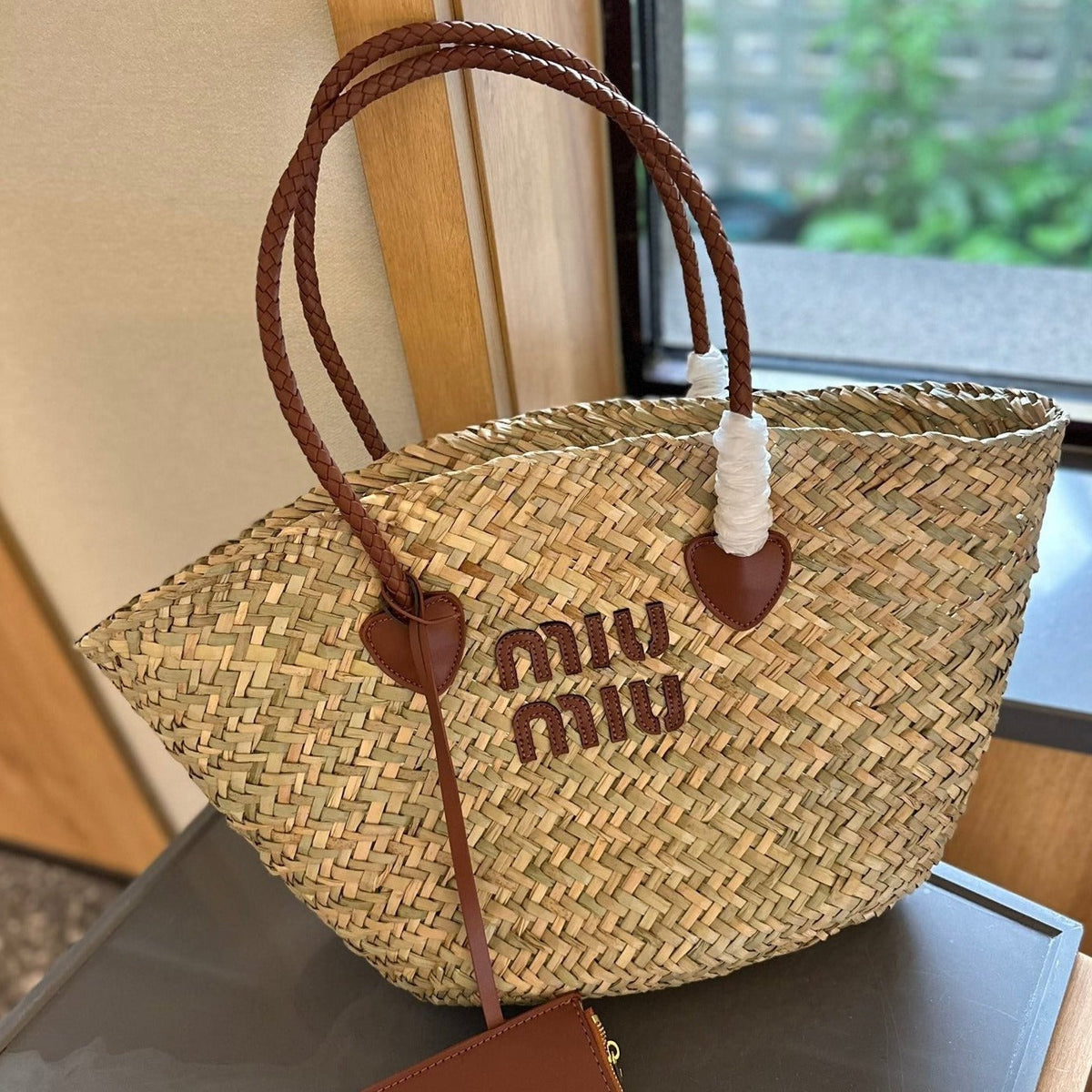 Basket 28 Bag in Beige Straw Woven