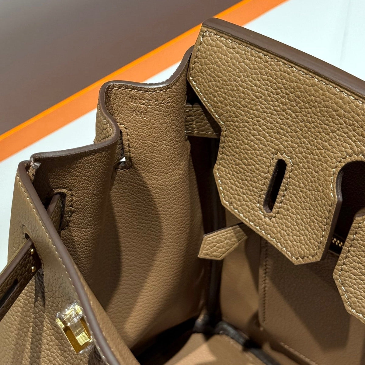 Hermes 25S Birkin 30 in Coffee Calfskin Gold Hardware Bag