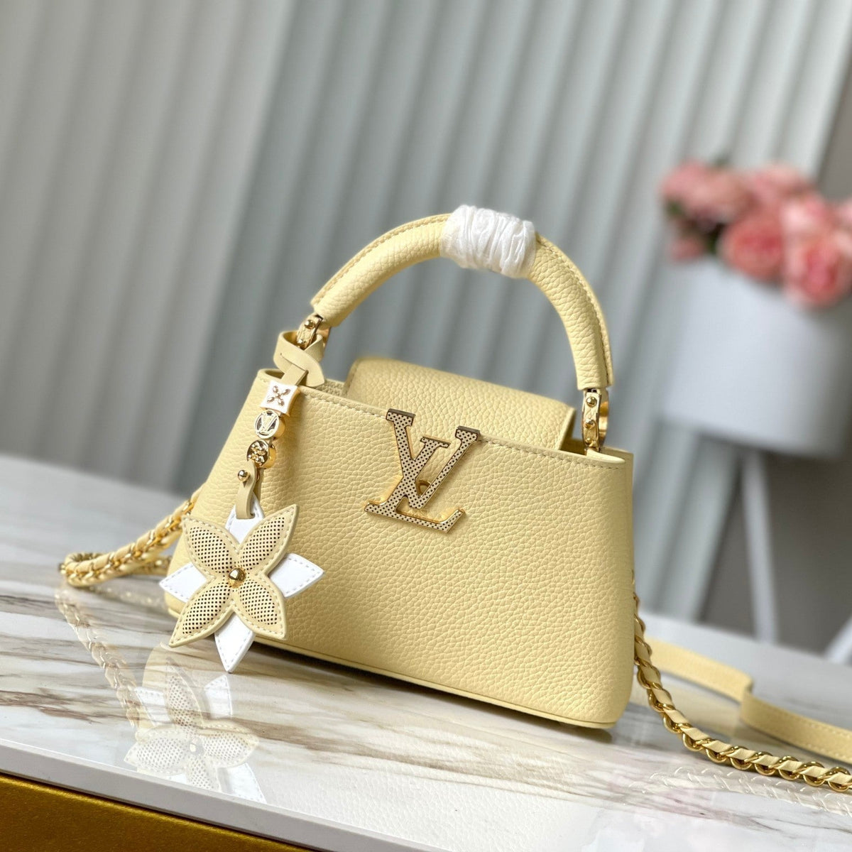 Louis Vuitton Capucines East-West Mini 22 in Banana Yellow Taurillon Gold Hardware Bag