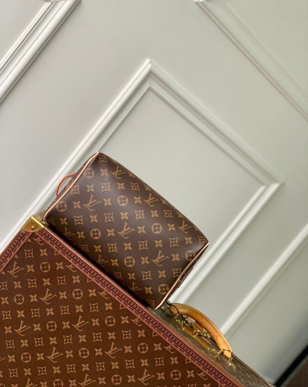 Louis Vuitton Dopp Kit 28 in Brown Monogram Canvas Bag