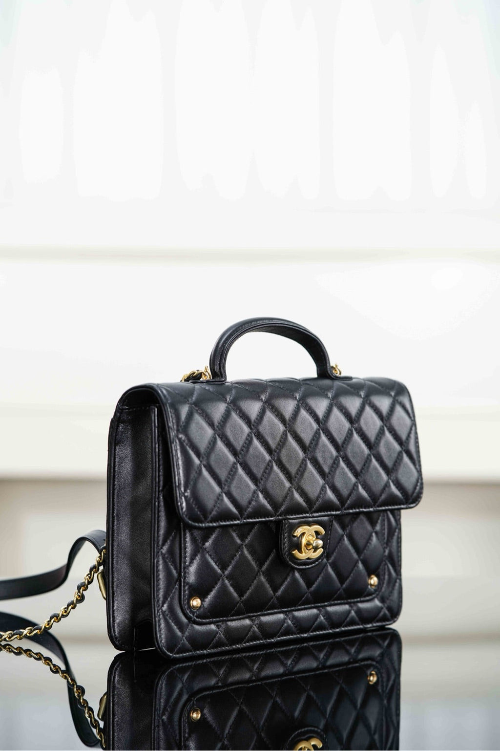 Chanel 25S Top Handle Flap 23 cm in Black Lambskin with Gold Hardware Bag