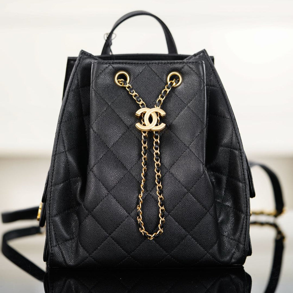 Chanel 25S Grabrielle 23 cm in Black Lambskin with Gold Hardware