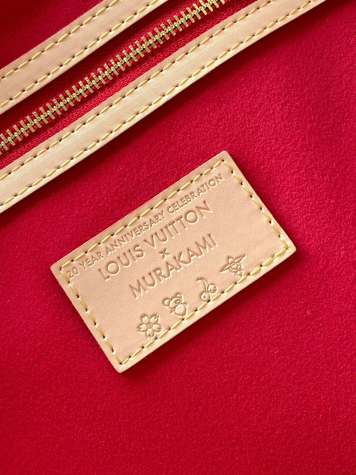 Louis Vuitton Keepall Bandoulière 45 in White and Red Calfskin Bag