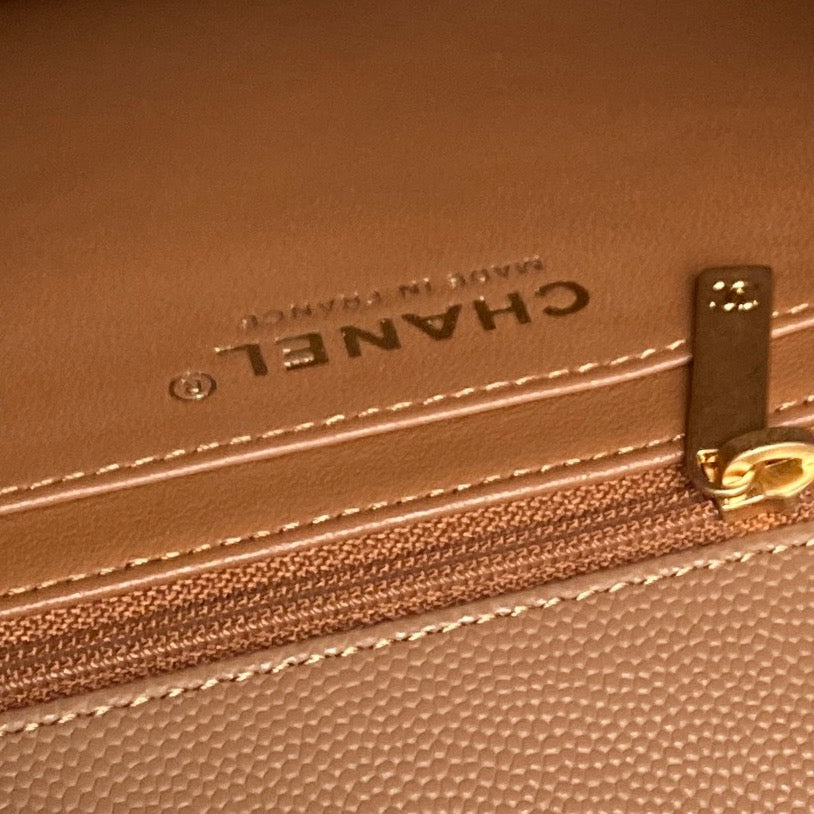 Chanel 25S Flap Bag 22 cm in Light Brown Caviar with Gold Hardware