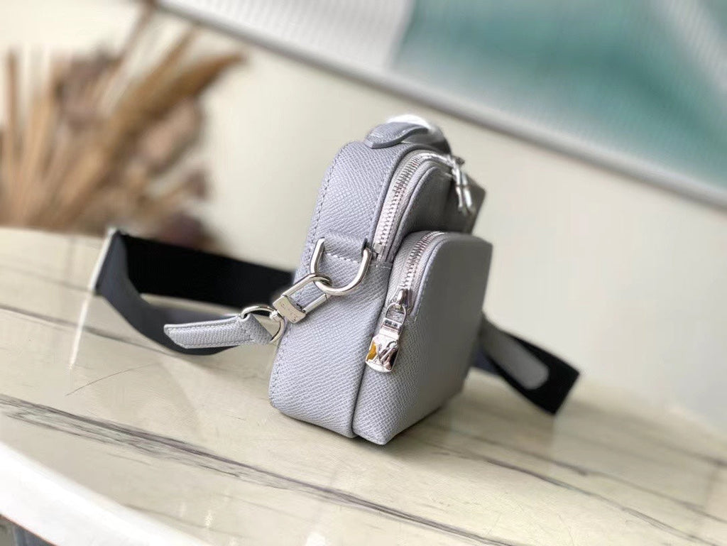 Louis Vuitton Avenue Messenger 22 in Harbor Gray Calfskin Bag