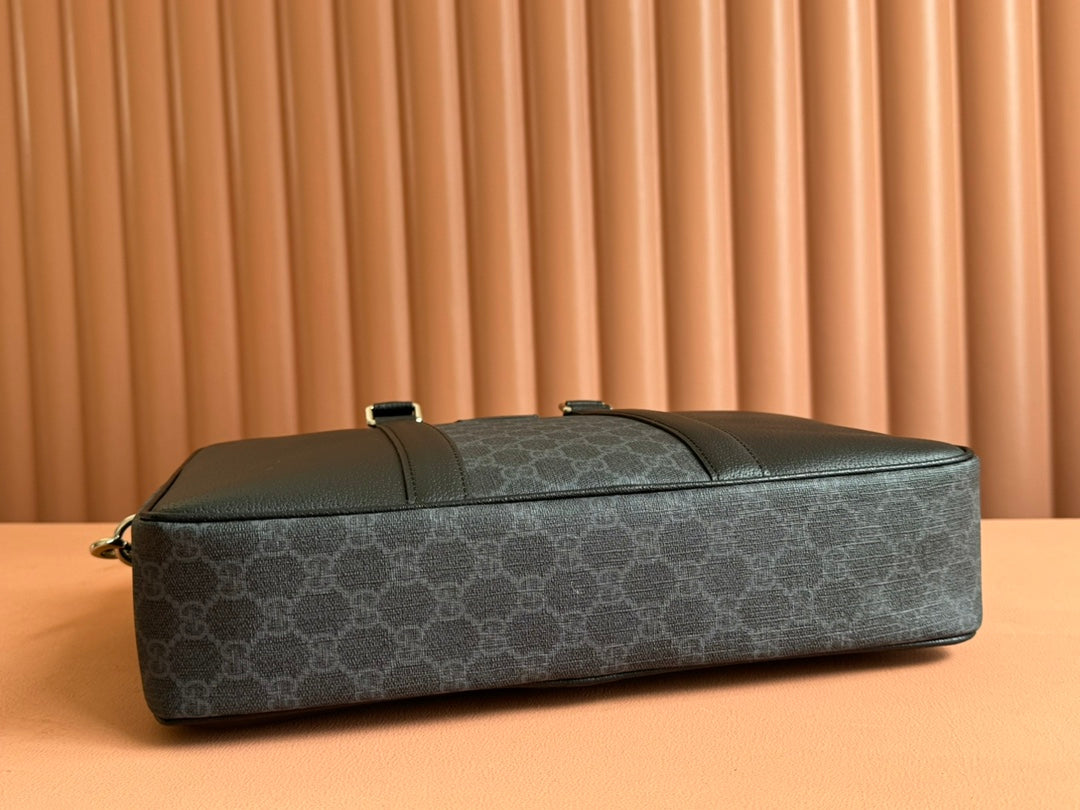 Gucci Jumbo Medium Briefcase 36.5 in Extra Dark Green Calfskin Bag