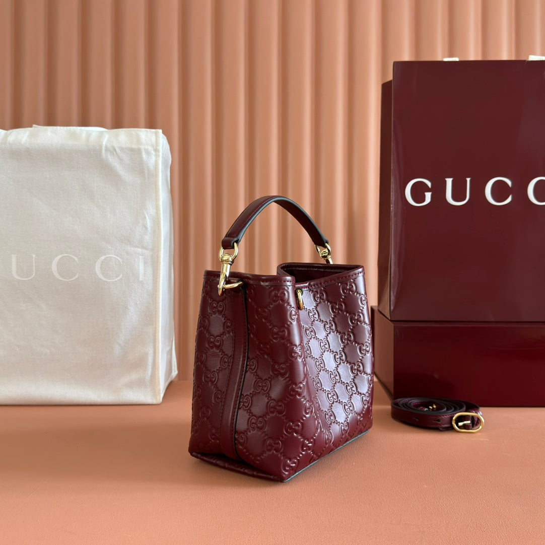 Gucci 26S Hand Bag 19 in Dark Red Calfskin with Monogram Pattern