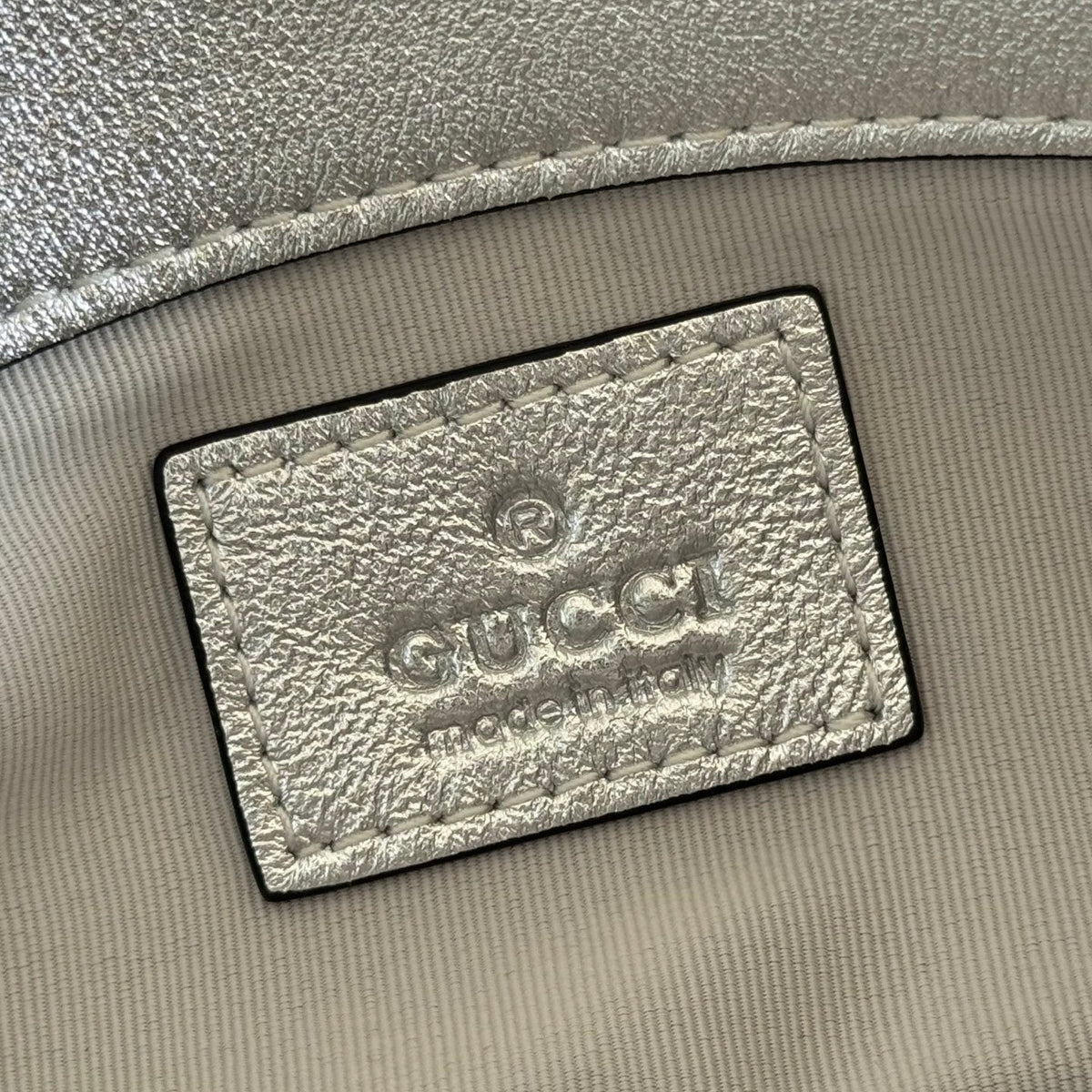 Gucci 26S Marmont Bag 16 in Silver Lambskin