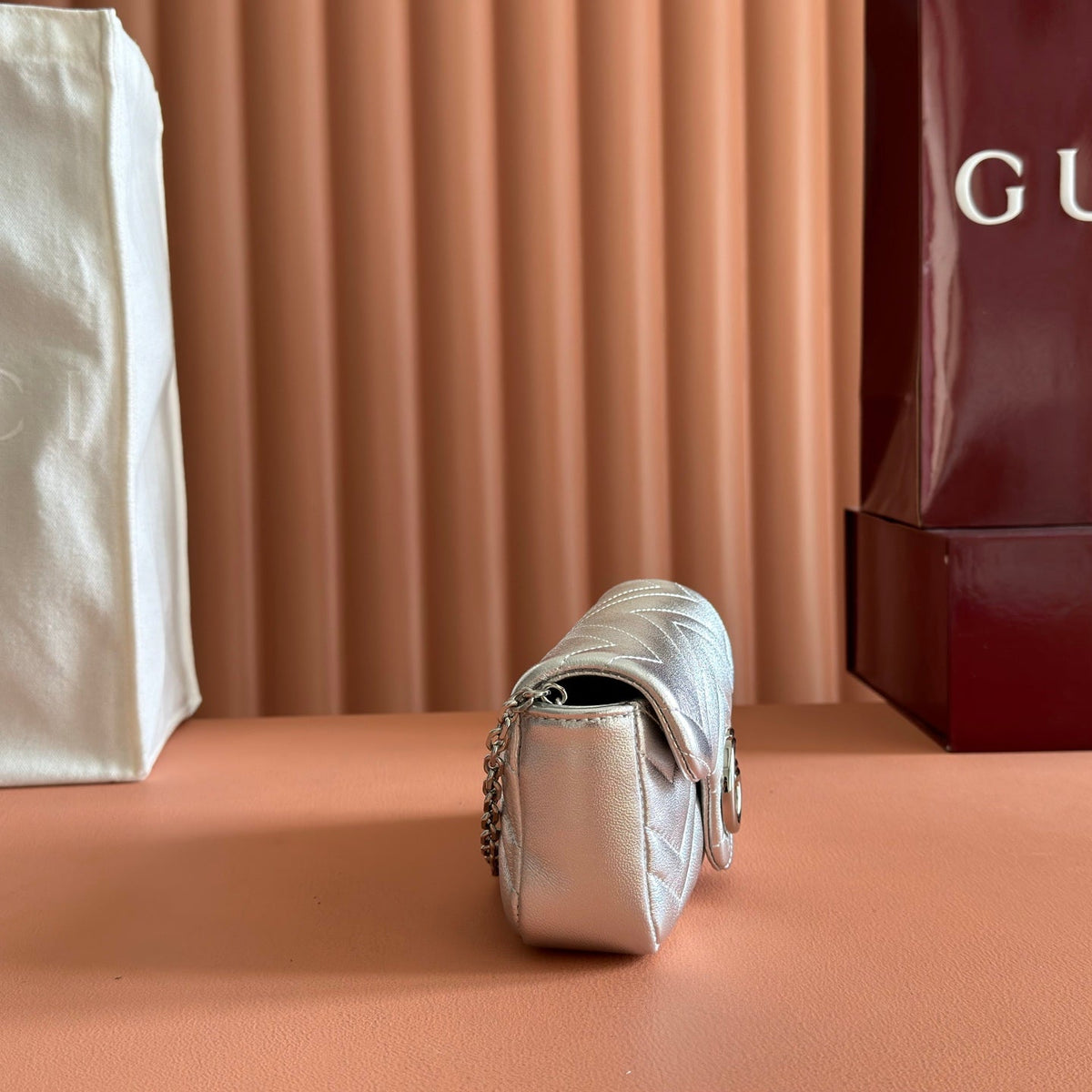 Gucci 26S Marmont Bag 16 in Silver Lambskin