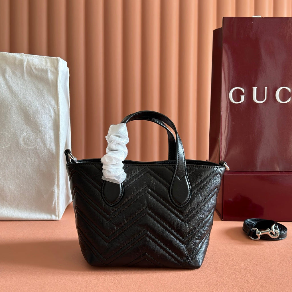 Gucci 26S Marmont Tote Bag 17 in Black Calfskin