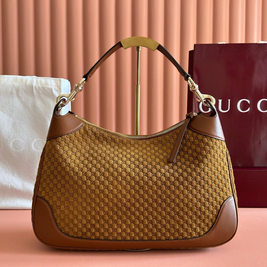 Gucci 26S Shoulder Bag 40 in Brown Embossed Suede