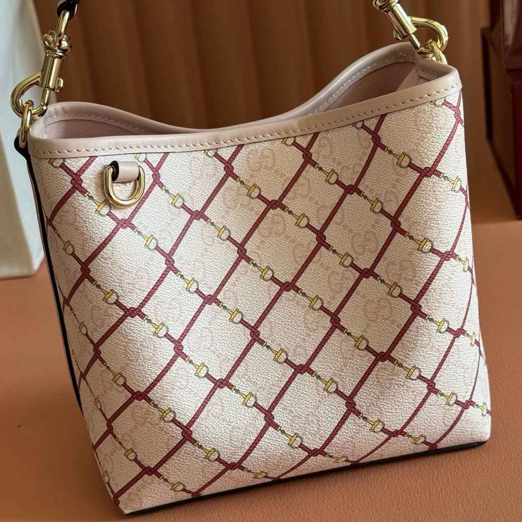 Gucci 26S Emblem Bucket Bag 19 in Light Pink Coated Fabric