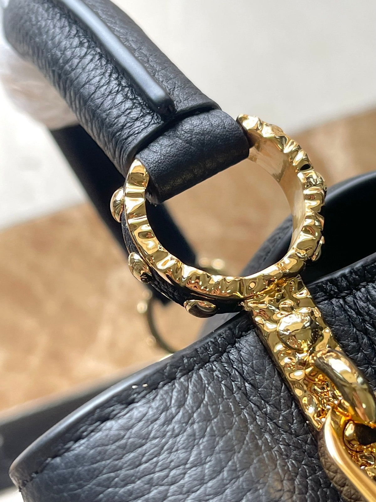 Louis Vuitton Capucines East-West Mini 22 in Black Calfskin Gold Hardware Bag