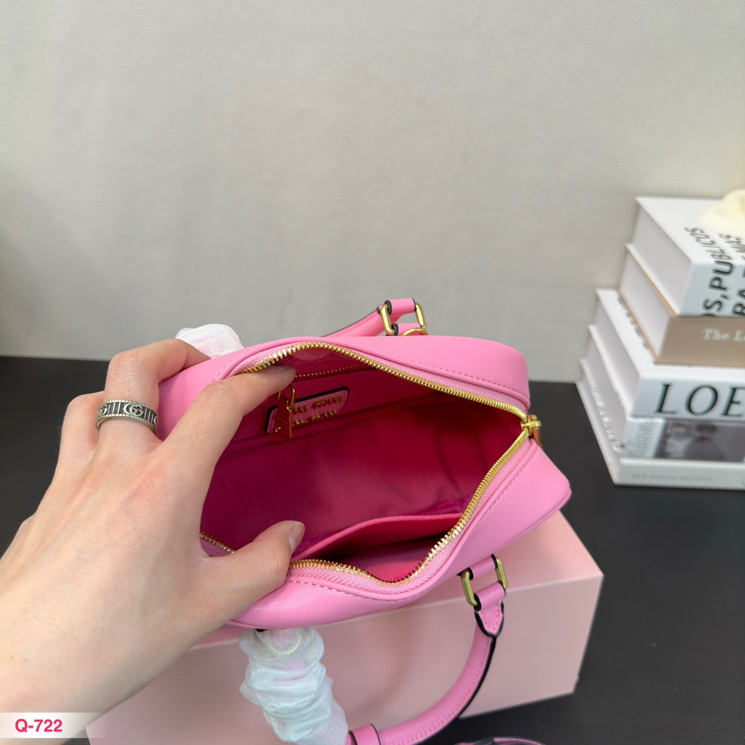 Arcadie 22 Bag in Light Pink Calfskin