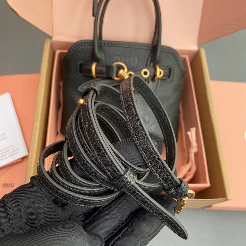 Aventure Bag 13 in Black Shiny Calfskin