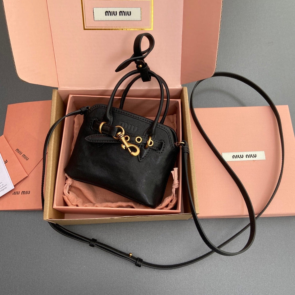 Aventure Bag 13 in Black Shiny Calfskin